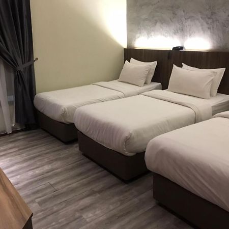 Vista Hotel Tawau Exteriör bild